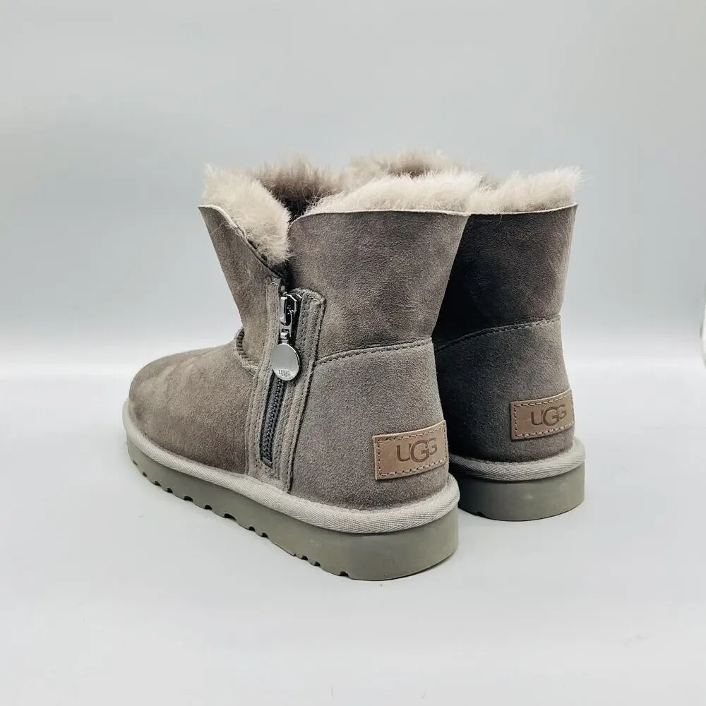 UGG Boots Womens 7 Gray Suede Shearling Lined Ankle Zip Winter Booties Shoes